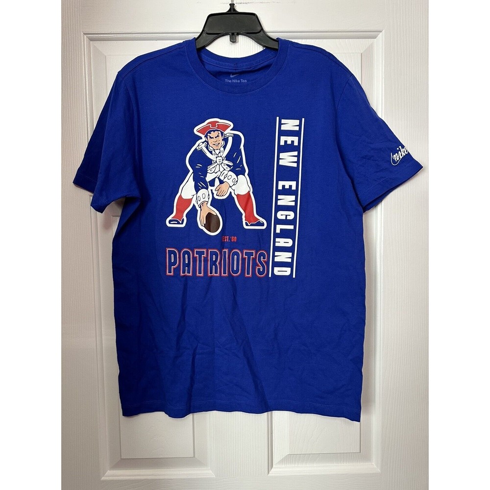 Nike Mens New England Patriots Rewind Essential Royal Blue Shirt Size Medium NEW